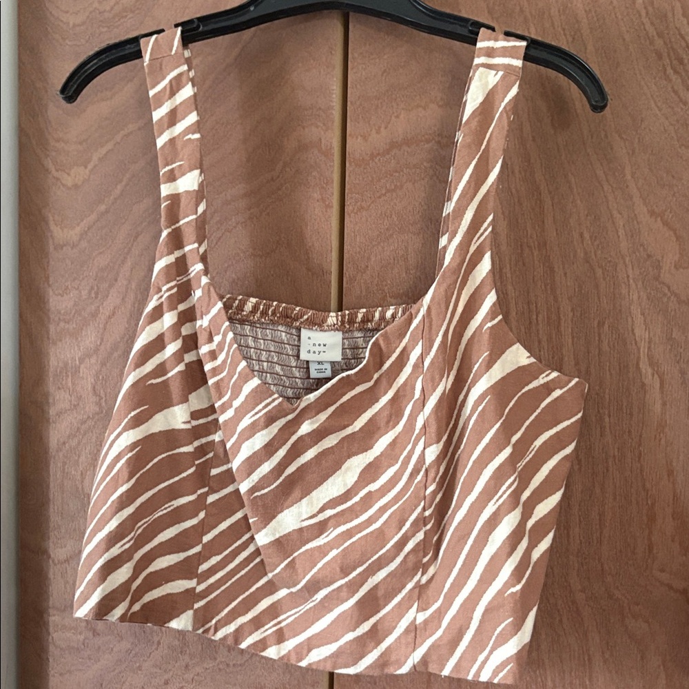 a new day Brown and White Zebra Crop Top Elastic Back Xl BNWT